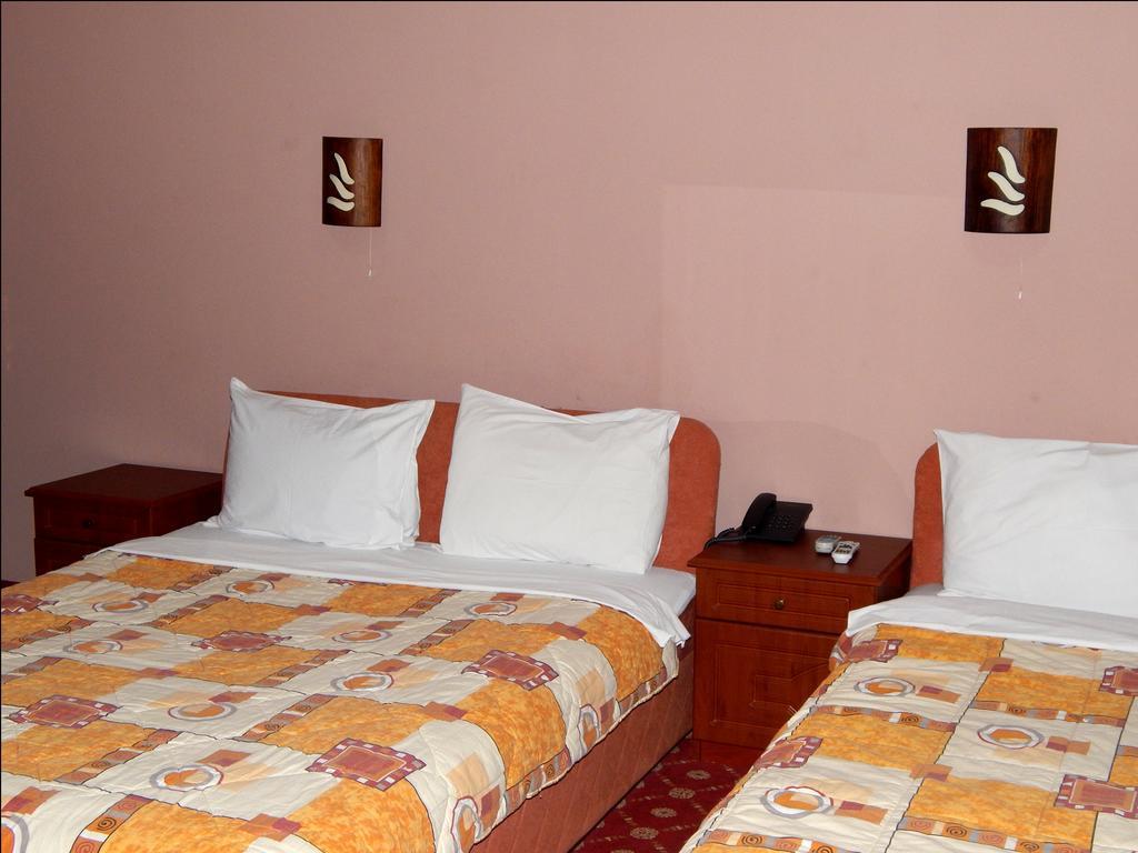 Hotel Emka Τέτοβο Εξωτερικό φωτογραφία
